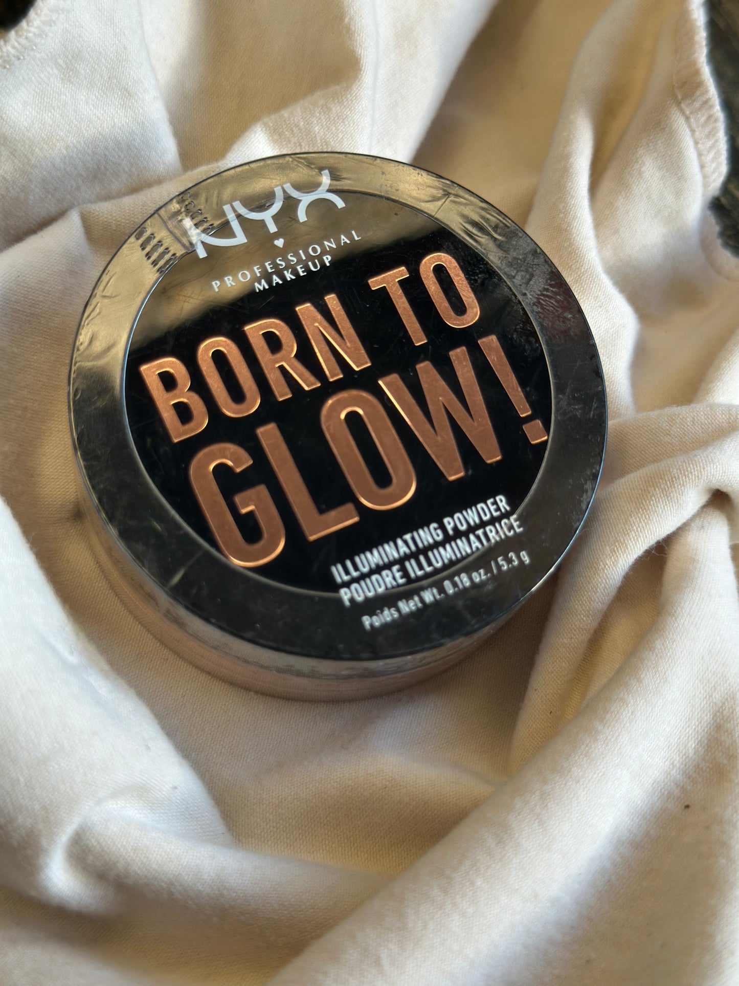 NYX BORN TO GLOW ILLUMINATING POWDER